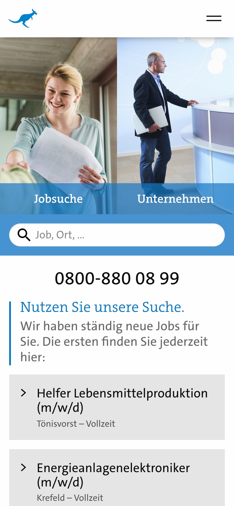 Mensch mit Bewerbung, Mann am Counter, Jobsuche